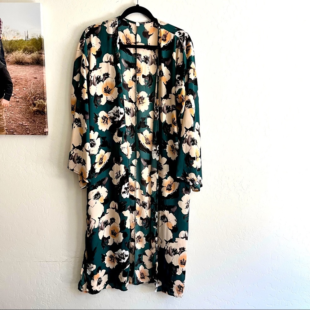 Pinkblush Floral Kimono w/ Pockets